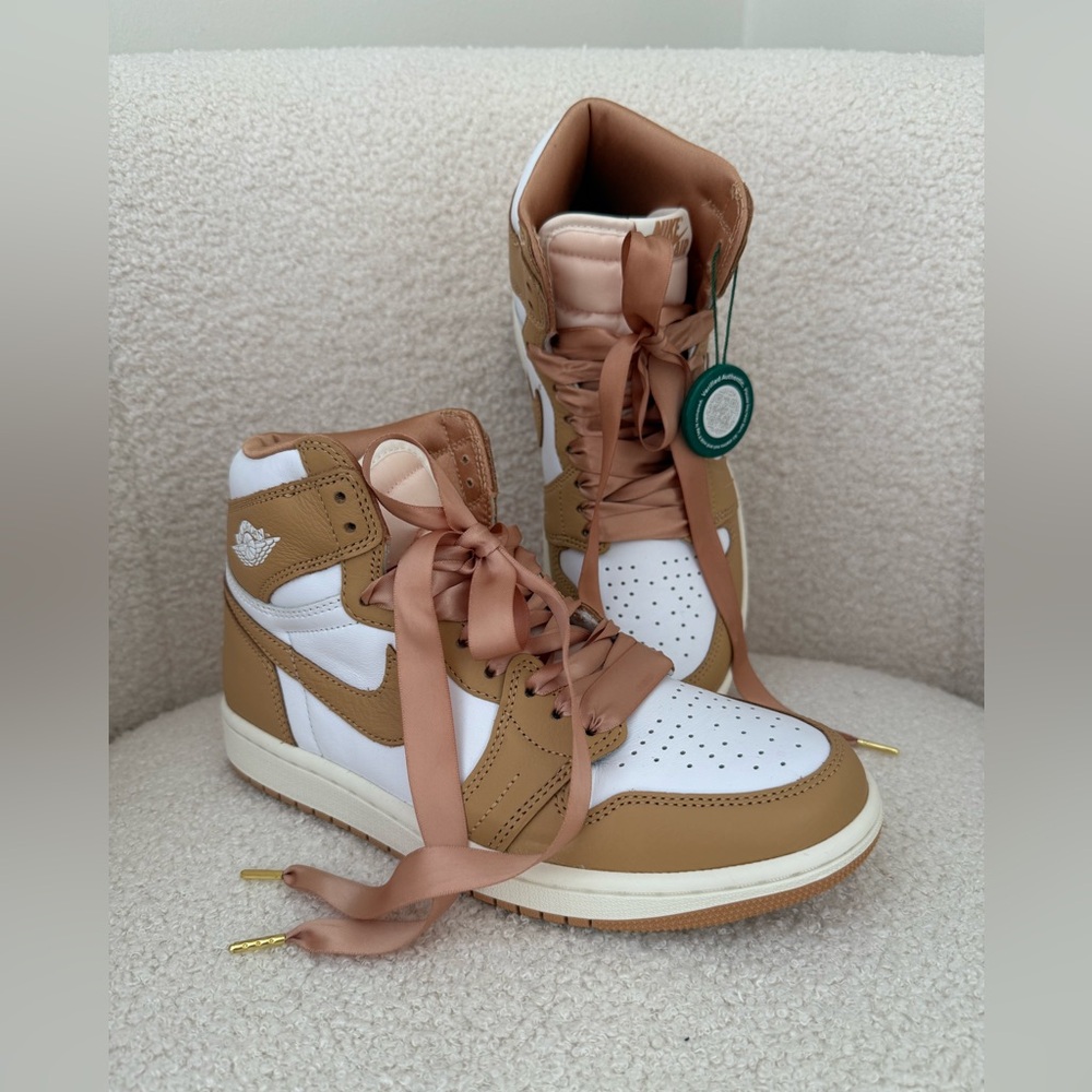 Air Jordan 1 Retro High OG "Luxury Handbag"